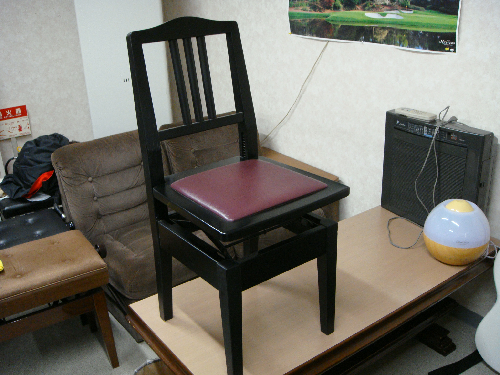 背もたれ付椅子②